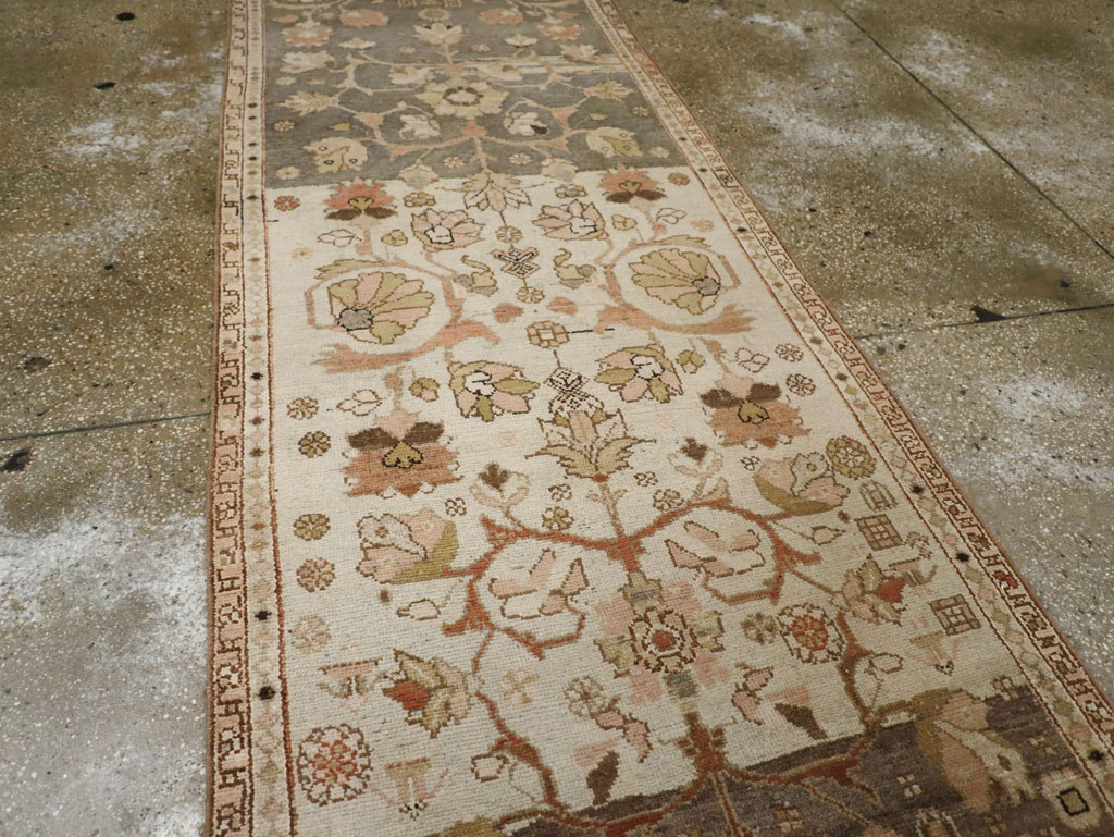 Vintage Persian Malayer Runner, No.14883 - Galerie Shabab