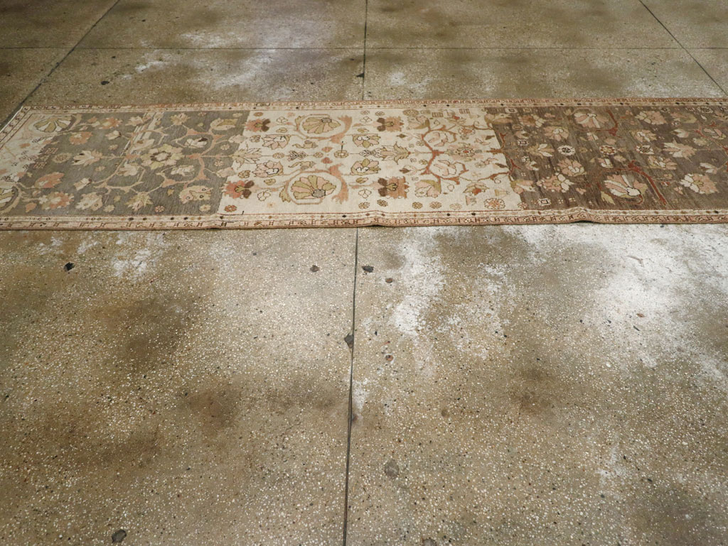 Vintage Persian Malayer Runner, No.14883 - Galerie Shabab