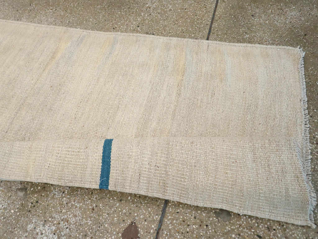 Vintage Persian Kilim, No.14891 - Galerie Shabab