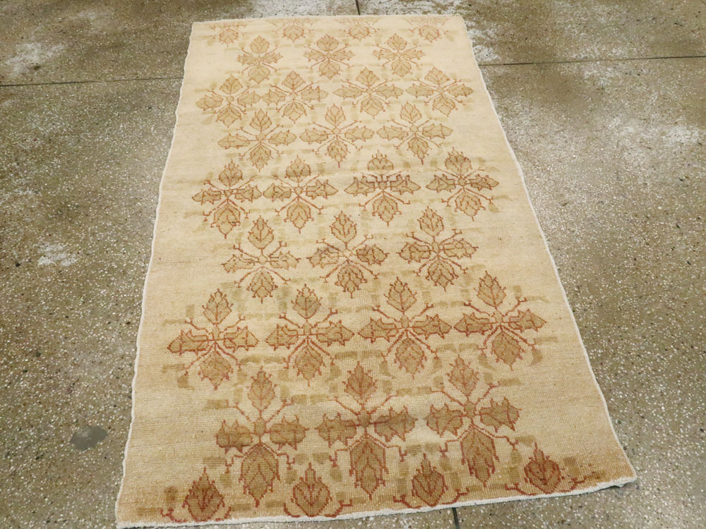 Vintage Turkish Anatolian Rug, No.14924 - Galerie Shabab