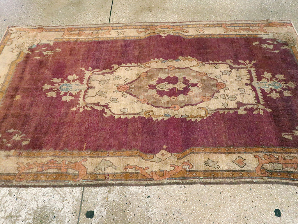 Antique Turkish Oushak Rug, No.14925 - Galerie Shabab