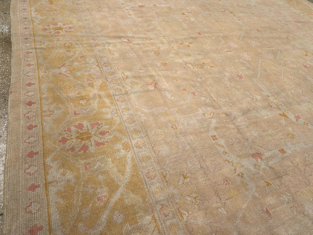 Antique Turkish Oushak Room Size Carpet, No.14933 - Galerie Shabab