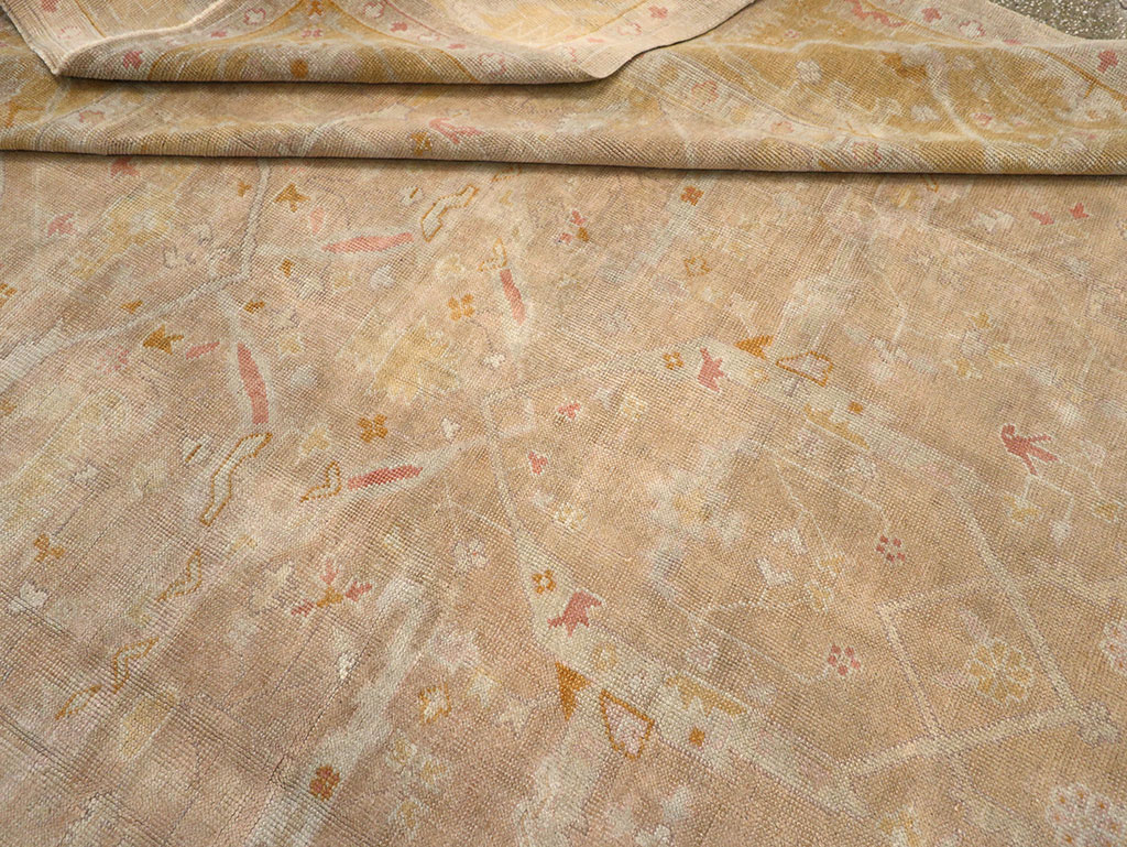 Antique Turkish Oushak Room Size Carpet, No.14933 - Galerie Shabab
