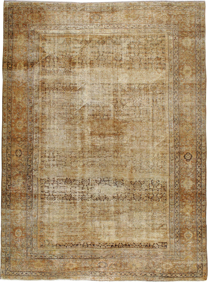 Antique Persian Distressed Mahal Carpet, No.14948 - Galerie Shabab