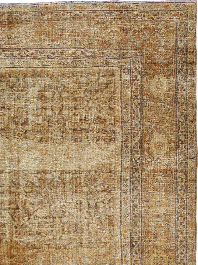 Antique Persian Distressed Mahal Carpet, No.14948 - Galerie Shabab