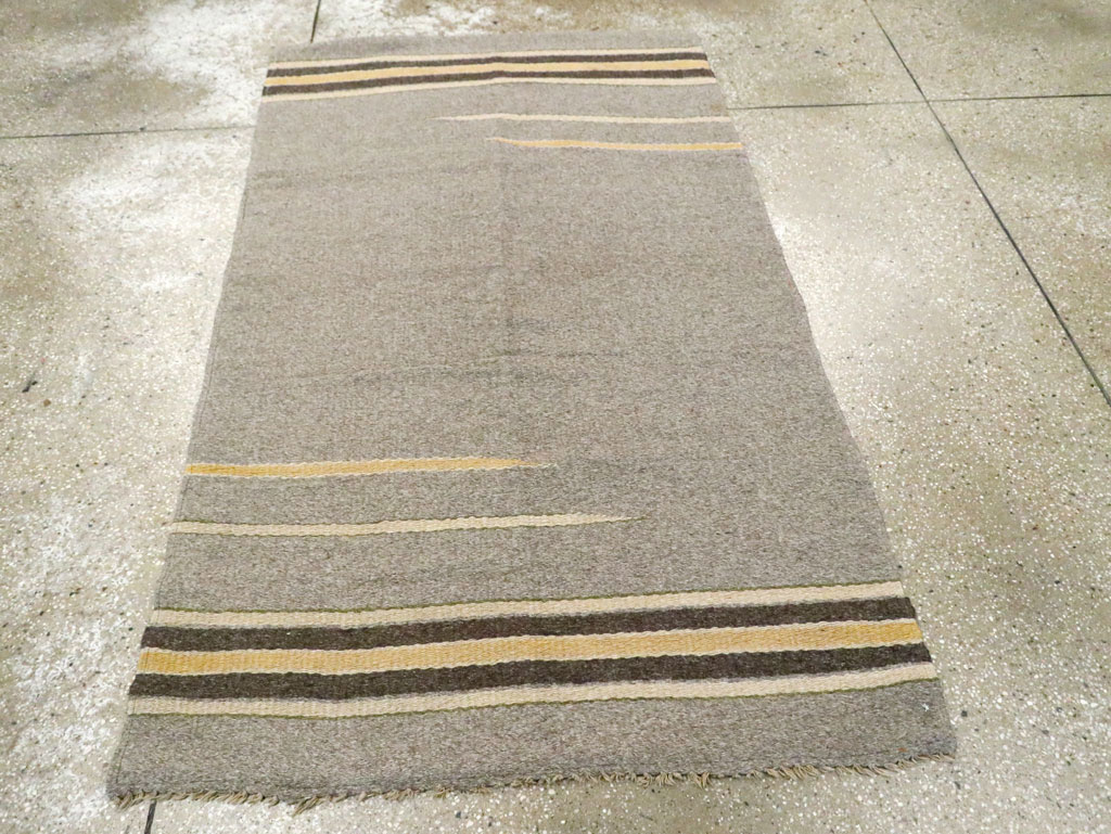 Vintage European Flatweave Kilim Throw Rug, No.14949 - Galerie Shabab
