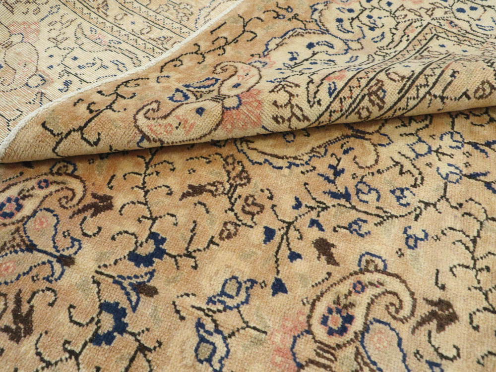 Vintage Turkish Sivas Carpet, No.14952 - Galerie Shabab