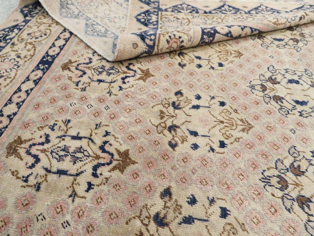 Vintage Turkish Sivas Carpet, No.14954 - Galerie Shabab