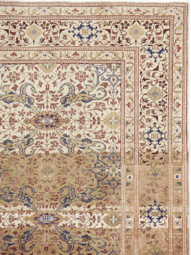 Vintage Turkish Sivas Carpet, No.14960 - Galerie Shabab