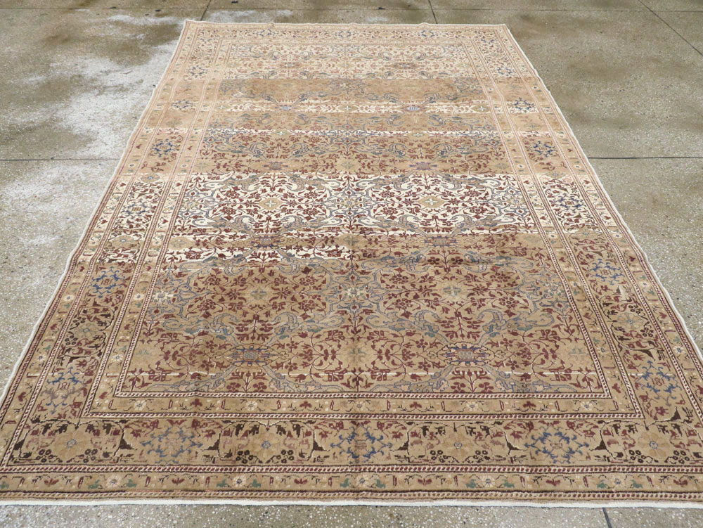 Vintage Turkish Sivas Carpet, No.14960 - Galerie Shabab