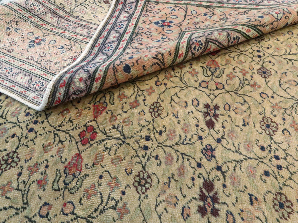 Vintage Turkish Sivas Carpet, No.14965 - Galerie Shabab