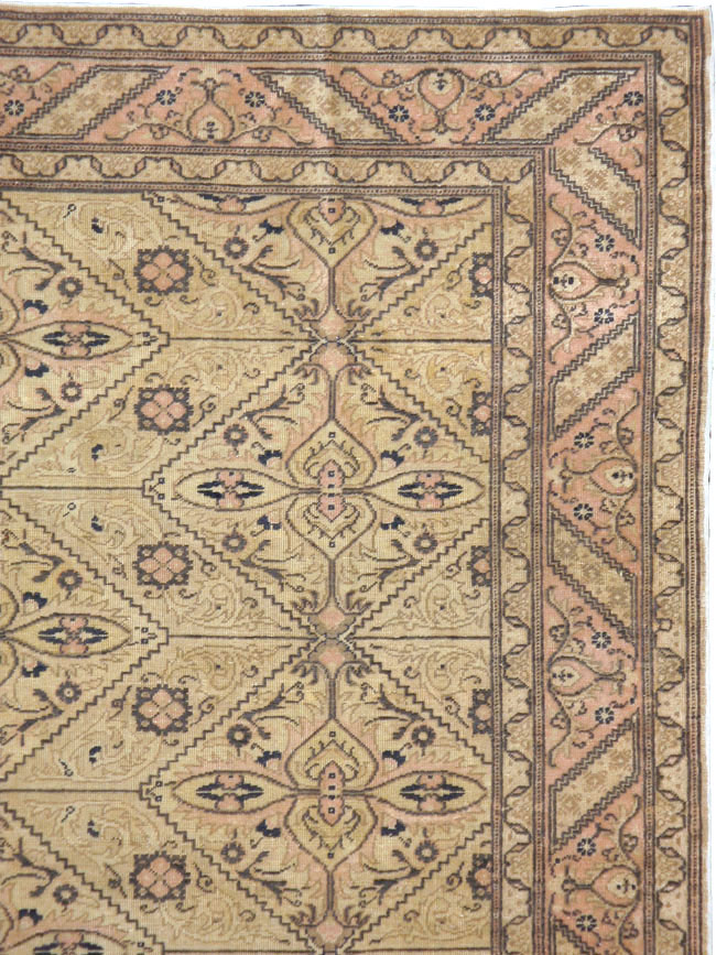 Vintage Turkish Sivas Carpet, No.14966 - Galerie Shabab