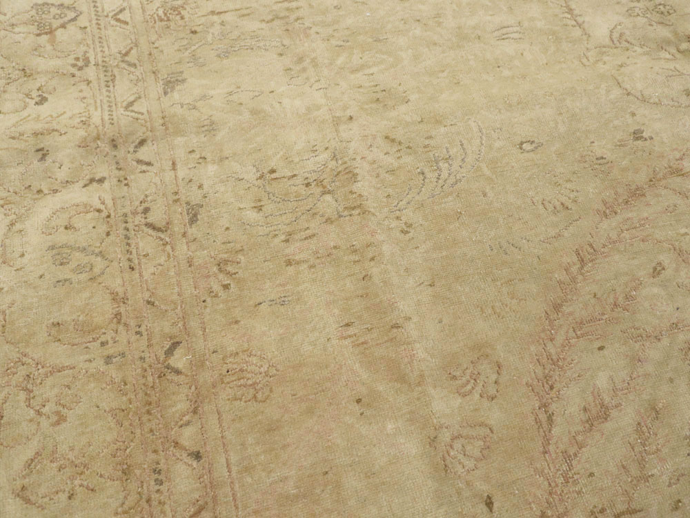 Vintage Turkish Sivas Carpet, No.14968 - Galerie Shabab