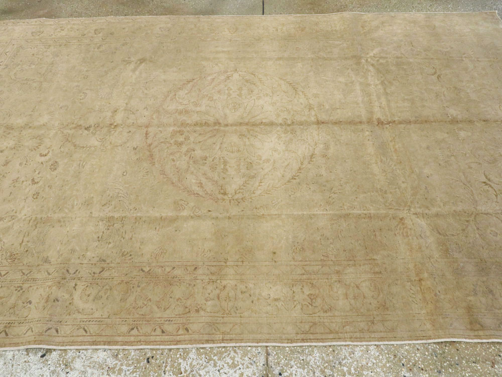 Vintage Turkish Sivas Carpet, No.14968 - Galerie Shabab