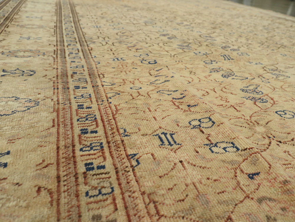 Vintage Turkish Sivas Carpet, No.14970 - Galerie Shabab