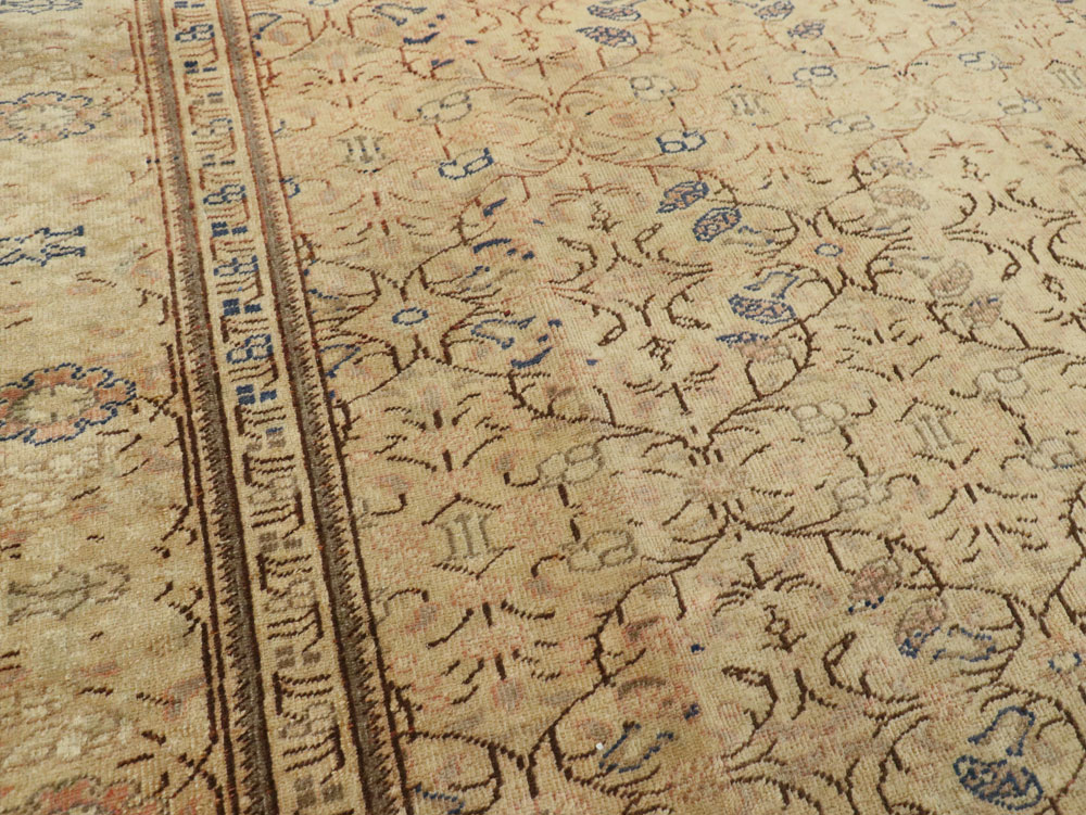 Vintage Turkish Sivas Carpet, No.14970 - Galerie Shabab
