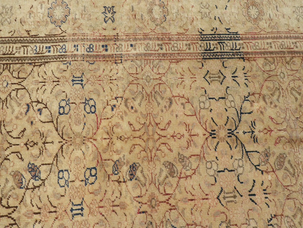 Vintage Turkish Sivas Carpet, No.14970 - Galerie Shabab