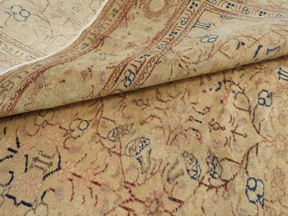 Vintage Turkish Sivas Carpet, No.14970 - Galerie Shabab