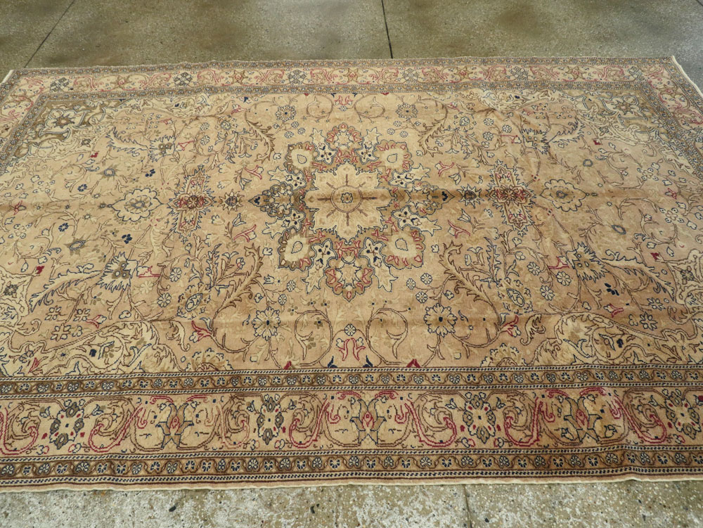Vintage Turkish Sivas Carpet, No.14972 - Galerie Shabab