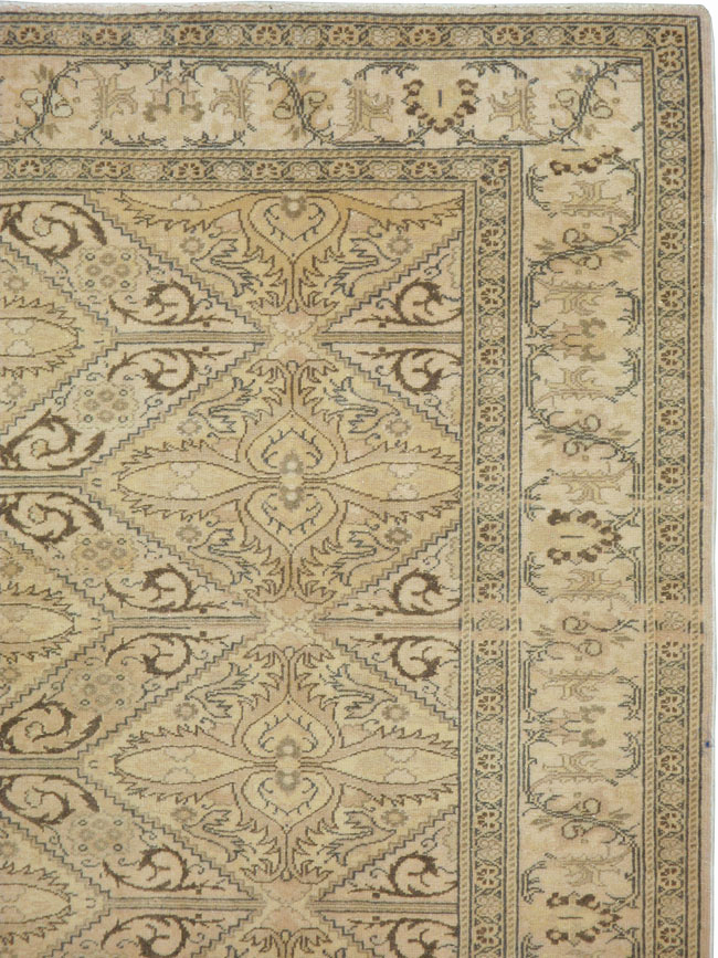 Vintage Turkish Sivas Carpet, No.14973 - Galerie Shabab