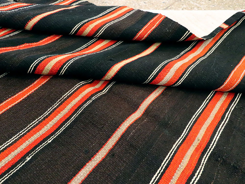 Vintage Turkish Kilim, No.14979 - Galerie Shabab