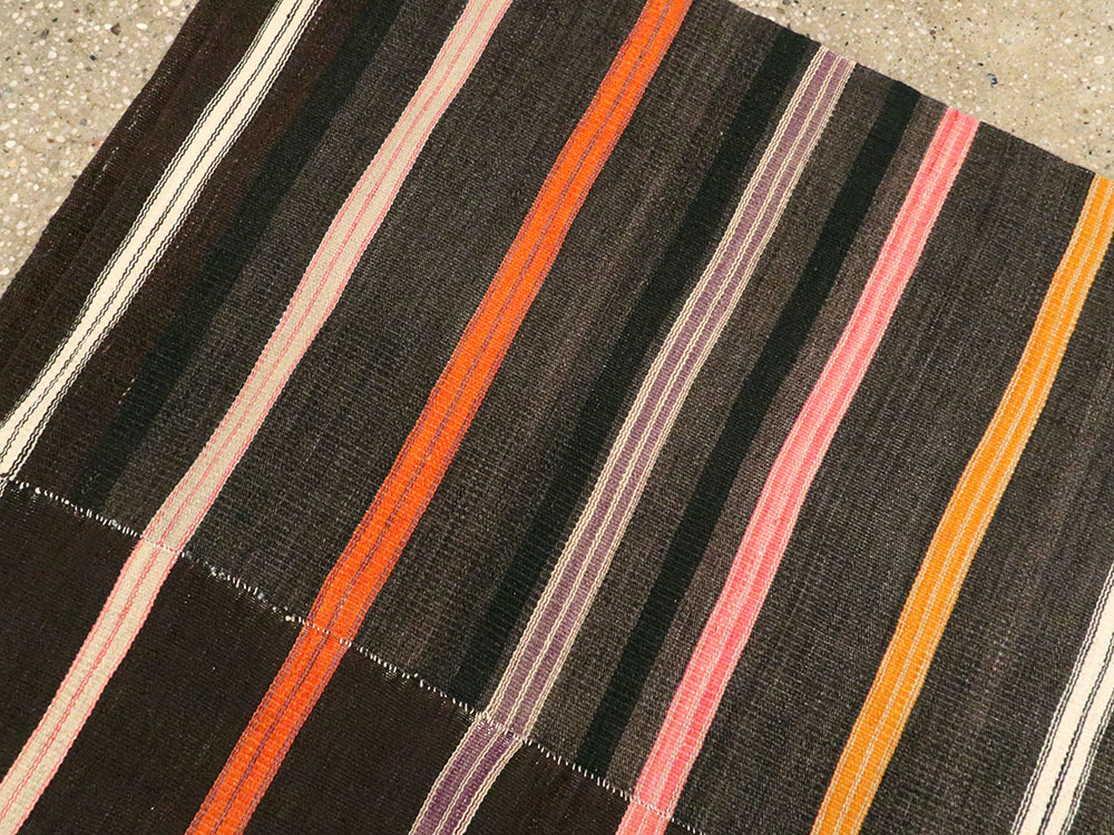 Vintage Turkish Kilim, No.14984 - Galerie Shabab