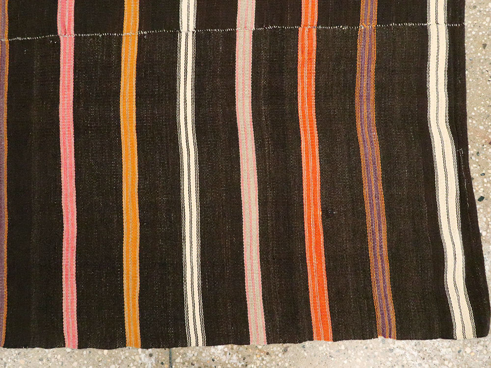 Vintage Turkish Kilim, No.14984 - Galerie Shabab
