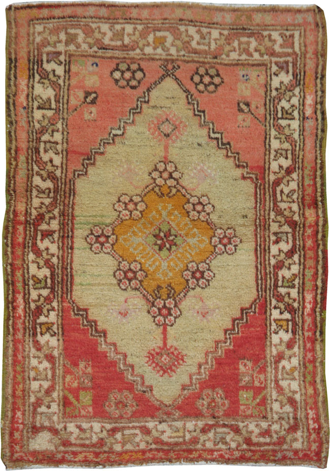 Vintage Oushak Rug, No.15005 - Galerie Shabab