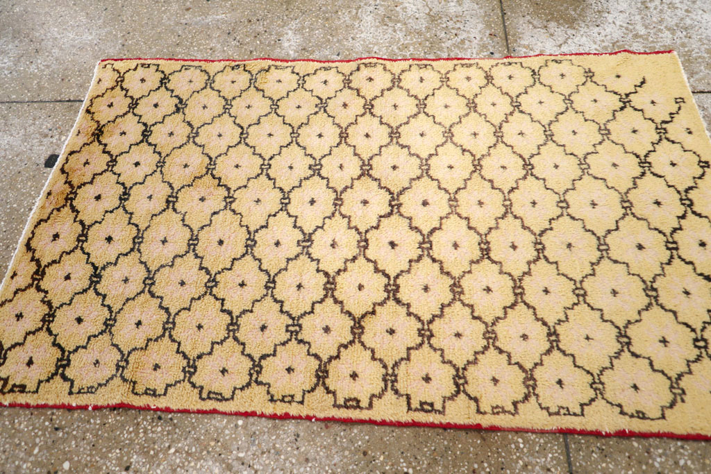 Vintage Turkish Anatolian Throw Rug, No.15028 - Galerie Shabab