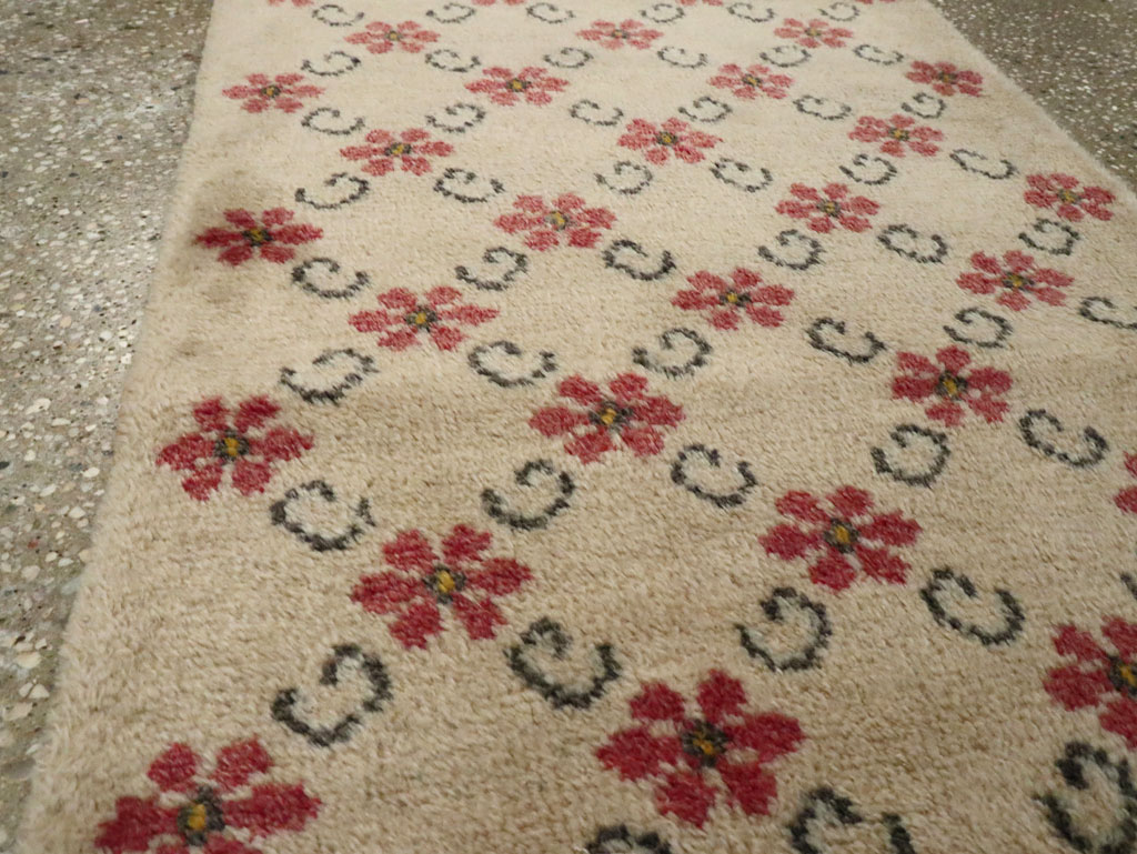 Vintage Turkish Anatolian Runner, No.15032 - Galerie Shabab