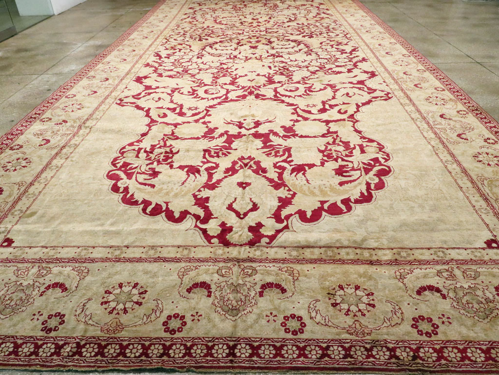 Antique Indian Agra Carpet, No.15046 - Galerie Shabab