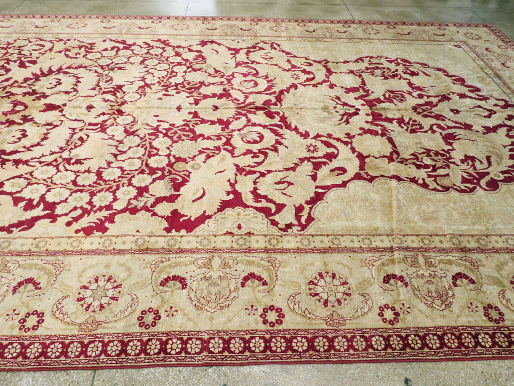 Antique Indian Agra Carpet, No.15046 - Galerie Shabab