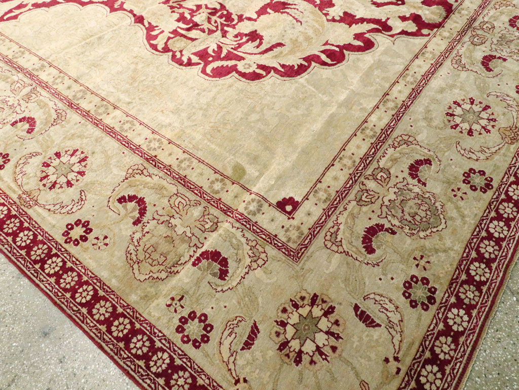 Antique Indian Agra Carpet, No.15046 - Galerie Shabab
