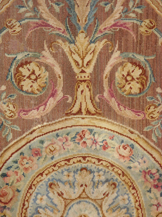 Antique French Savonnerie Carpet, No.15064 - Galerie Shabab