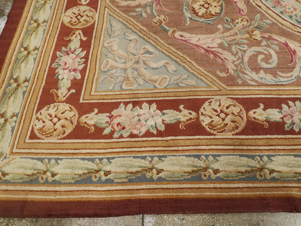 Antique French Savonnerie Carpet, No.15064 - Galerie Shabab