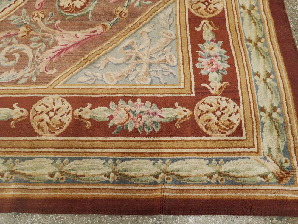 Antique French Savonnerie Carpet, No.15064 - Galerie Shabab