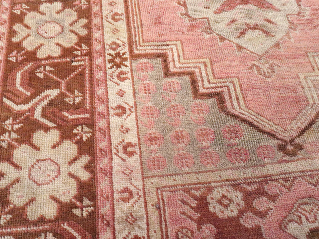 Vintage Turkish Oushak Rug, No.15116 - Galerie Shabab