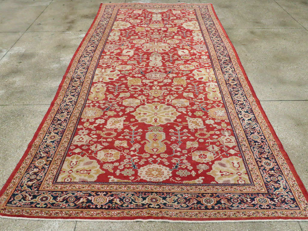 Antique Persian Sultanabad Gallery Carpet, No.15154 - Galerie Shabab