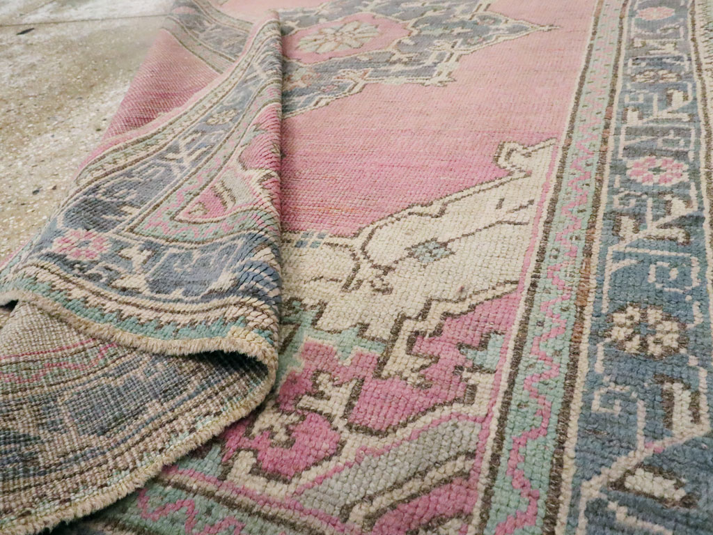 Vintage Turkish Oushak Rug, No.15170 - Galerie Shabab