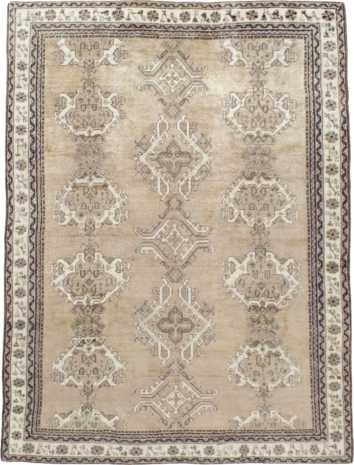 Antique Turkish Oushak Square Accent Carpet, No.15174 - Galerie Shabab