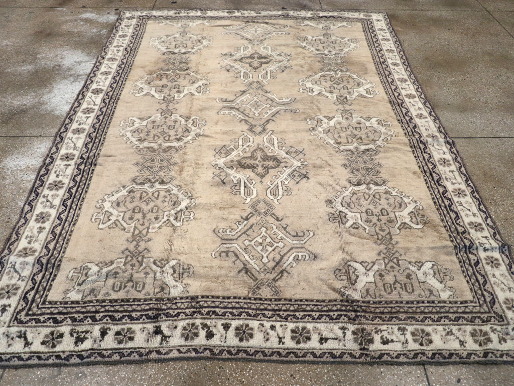 Antique Turkish Oushak Square Accent Carpet, No.15174 - Galerie Shabab