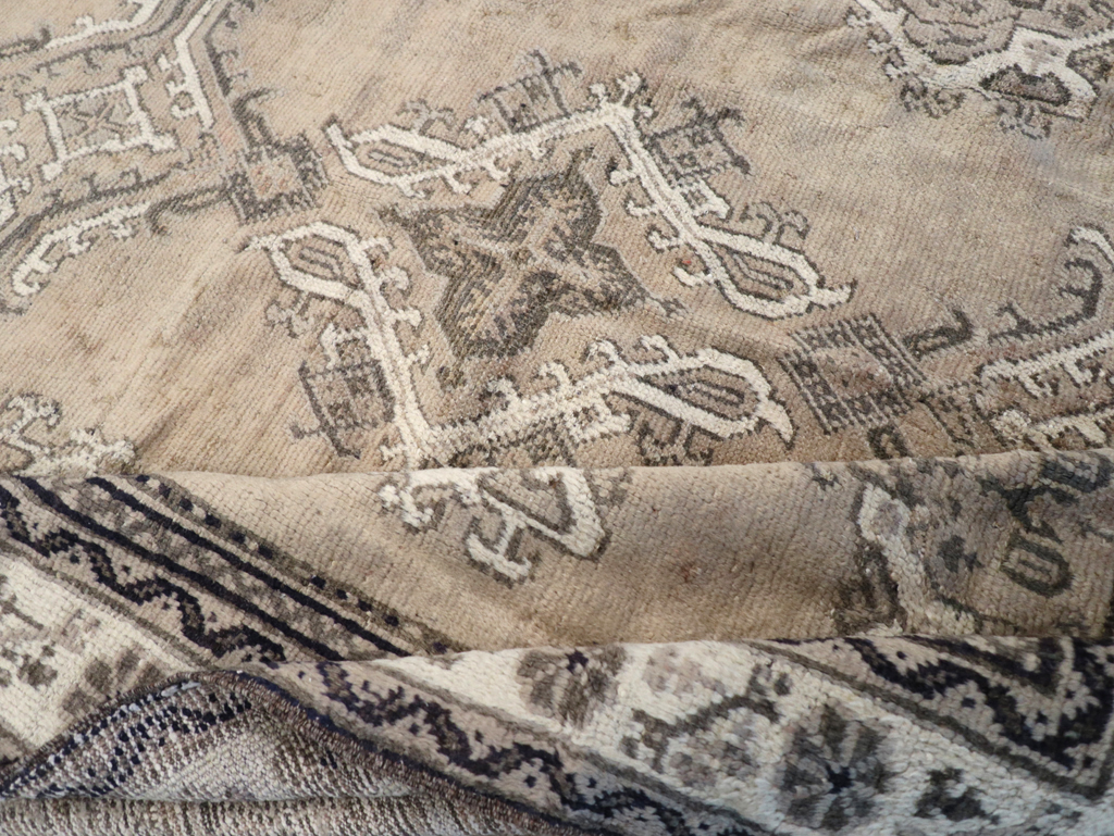 Antique Turkish Oushak Square Accent Carpet, No.15174 - Galerie Shabab