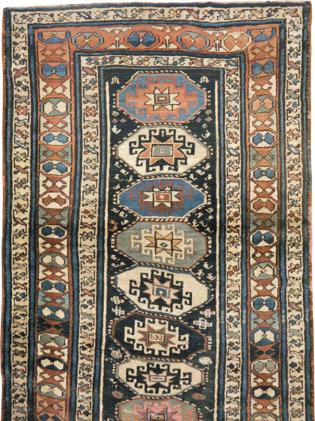 Antique Persian Kurdish Rug, No.15185 - Galerie Shabab