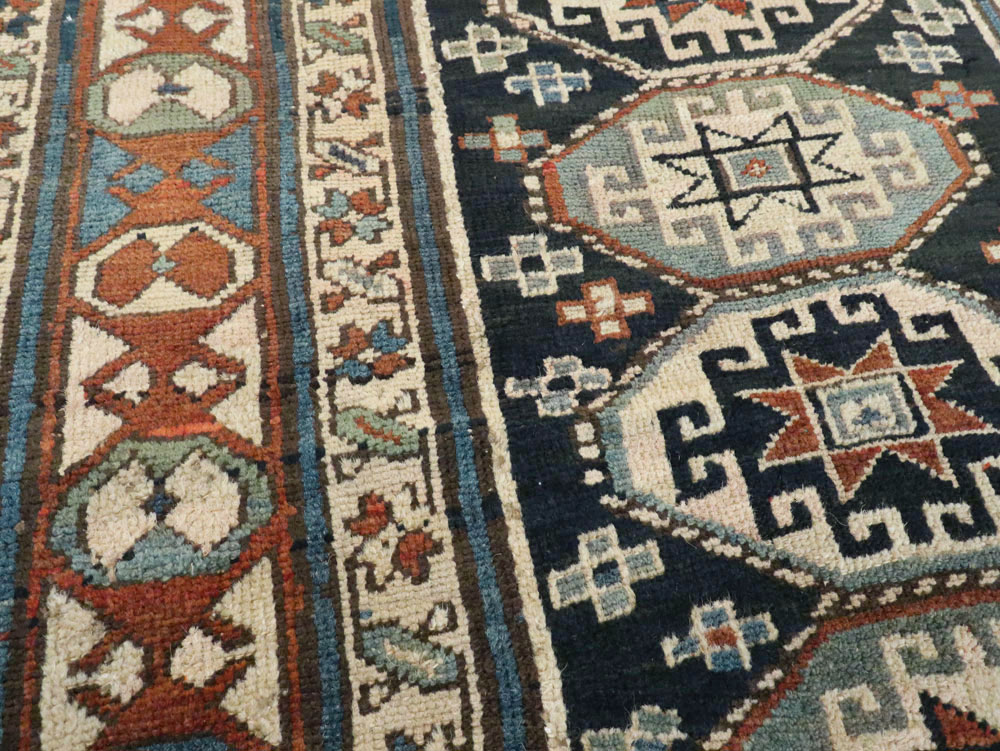 Antique Persian Kurdish Rug, No.15185 - Galerie Shabab
