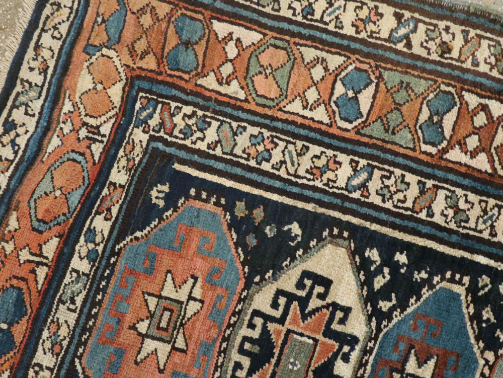 Antique Persian Kurdish Rug, No.15185 - Galerie Shabab