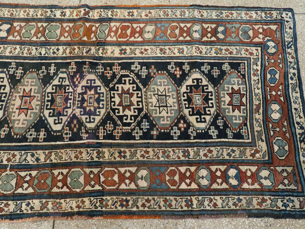 Antique Persian Kurdish Rug, No.15185 - Galerie Shabab