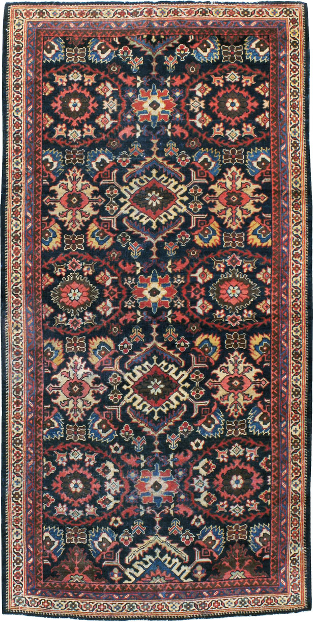Antique Persian Mahal Rug, No.15208 - Galerie Shabab
