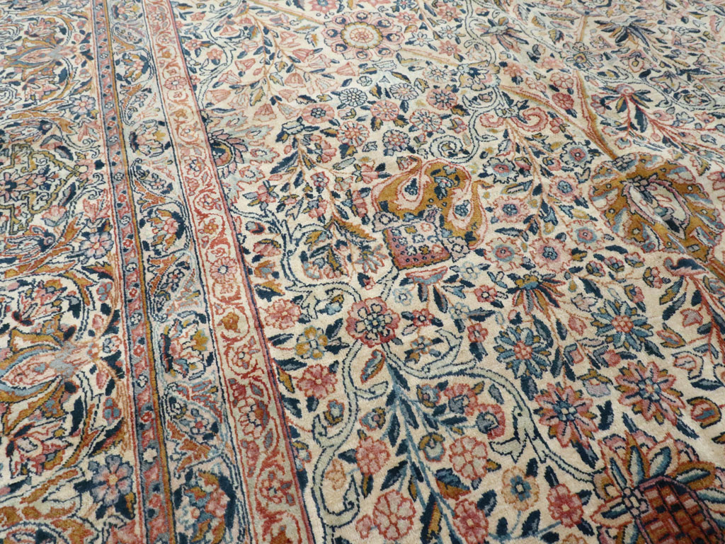 Antique Persian Lavar Kerman Carpet, No.15268 - Galerie Shabab