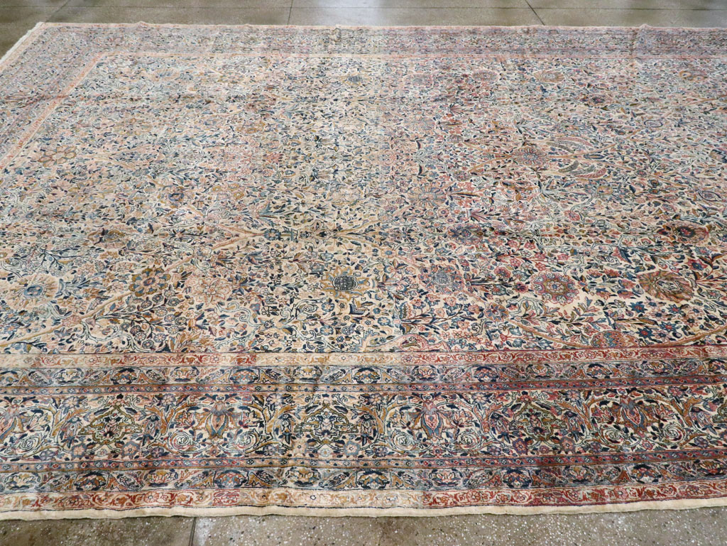 Antique Persian Lavar Kerman Carpet, No.15268 - Galerie Shabab