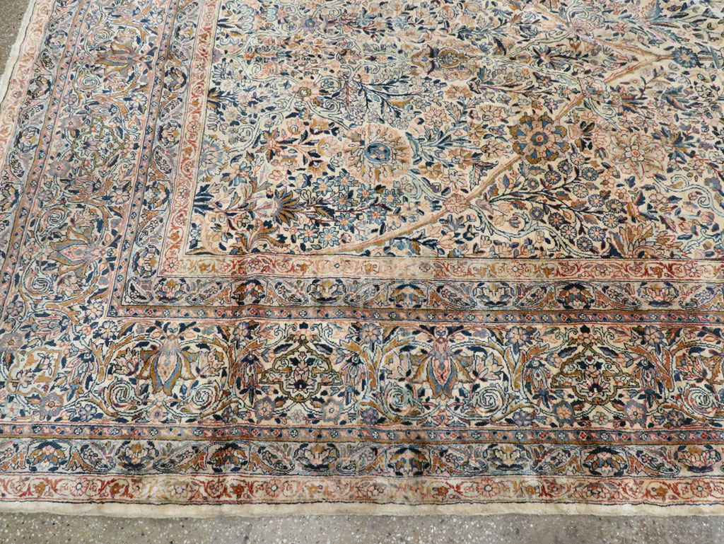 Antique Persian Lavar Kerman Carpet, No.15268 - Galerie Shabab